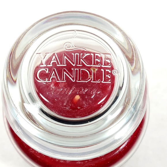 YANKEE CANDLE 22oz Cherries On Snow Nature Fruit Extracts - New - Picture 3 of 5
